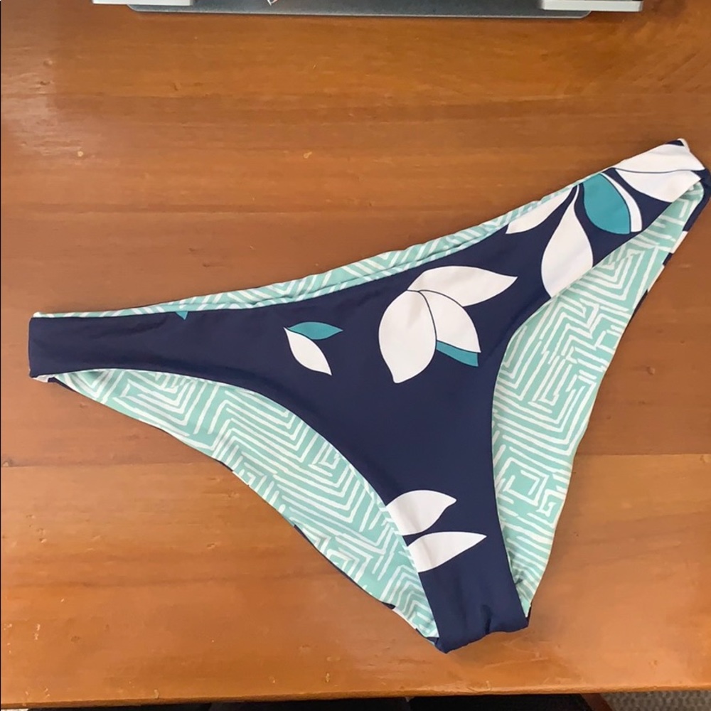 Carve Designs reversible hipster bikini bottoms
